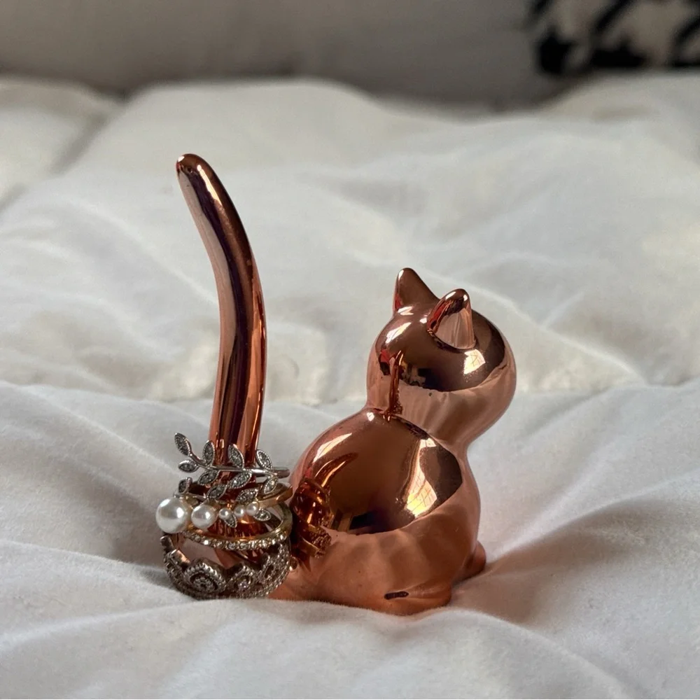 Rose Gold Cat Ring Holder Figurine